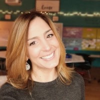 Maichin, Jennifer_headshot (1)-min
