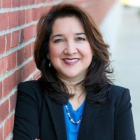 Dr. Claudia Rinaldi
